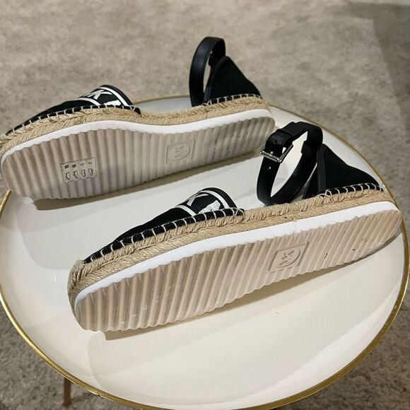 MK Espadrille Sandals - Like New! - Picture 9 of 9
